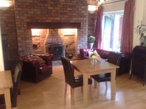 Achill Guest House Solihull Eksteriør bilde